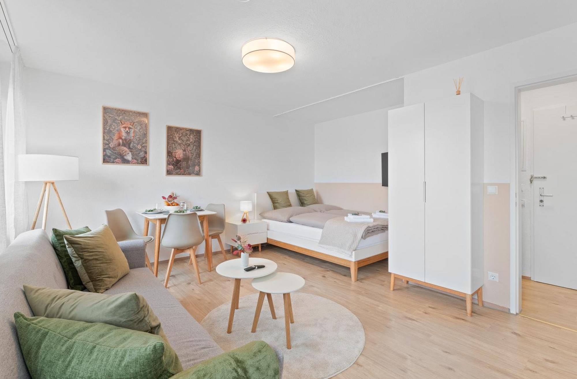Wohlfuehl-Apartment I Zentral I Balkon I Kueche Фелльбах Экстерьер фото